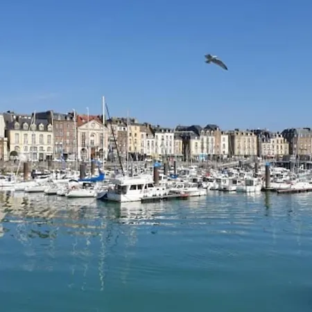 Magnifique Studio Deux Personnes Avec Vue Mer *
